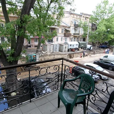 Bazarnaya Guest House Hostel *